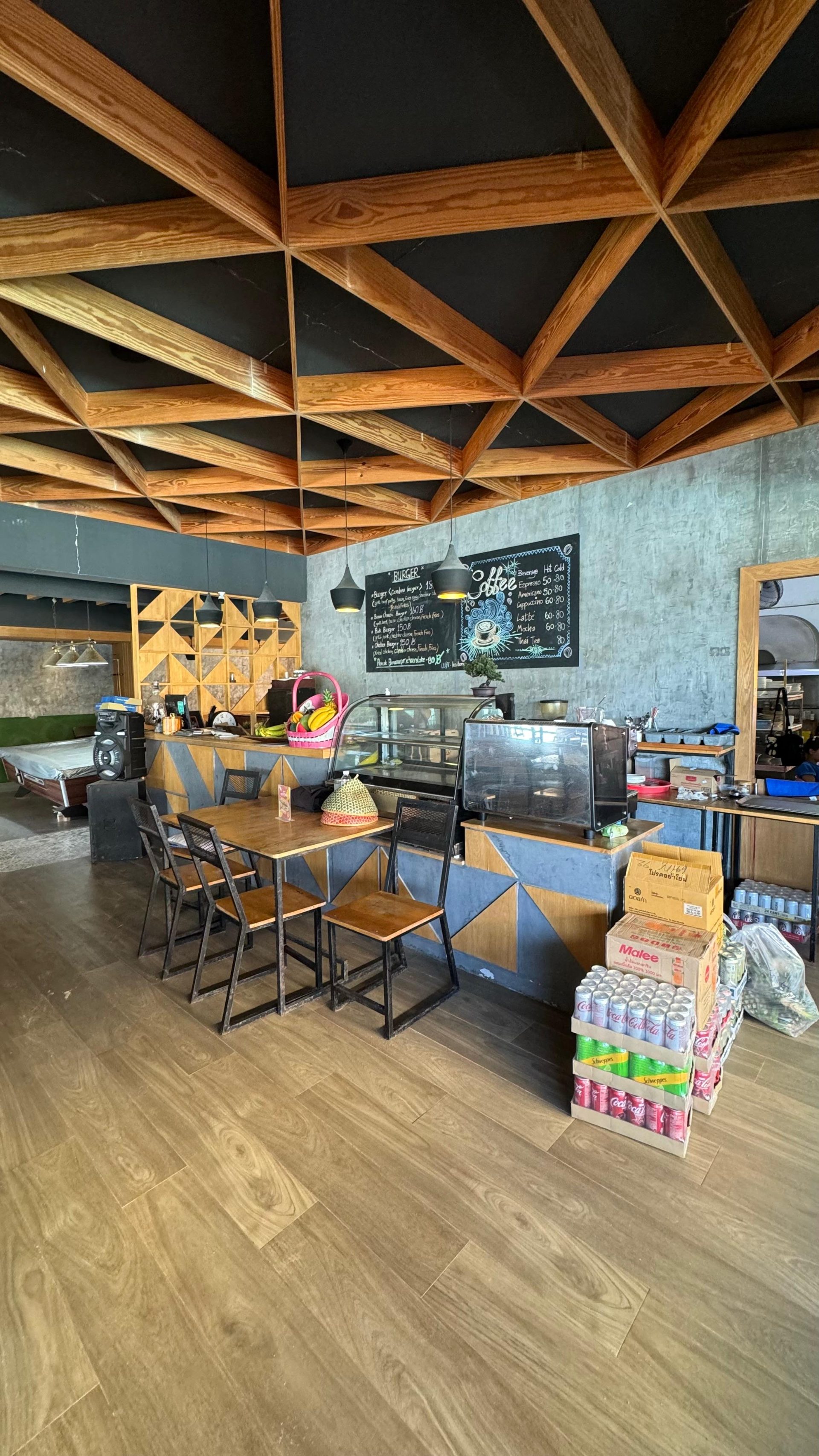 Resort restaurant and cafe with Thai and international menu at Carabao Diving, Koh Tao
